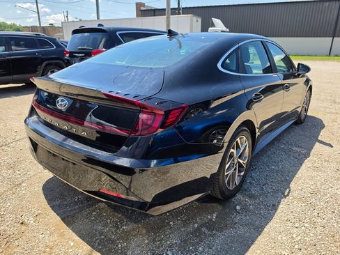 Used 2022 Hyundai Sonata SEL FWD image 2