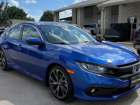 Used 2021 Honda Civic Sport image 2