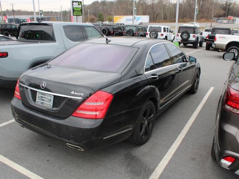 Used 2012 Mercedes-Benz S 550 4MATIC image 4