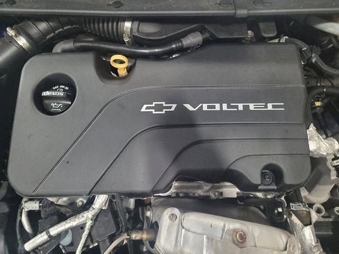 Used 2018 Chevrolet Volt LT w/ LT Driver Confidence Package image 30