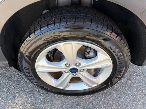 Used 2015 Ford Escape SE AWD/4WD image 42