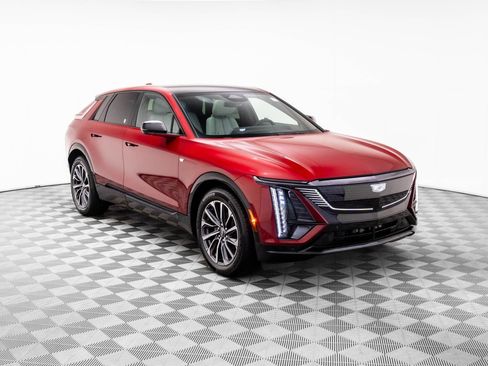 New 2026 Cadillac Lyriq Sport image 8