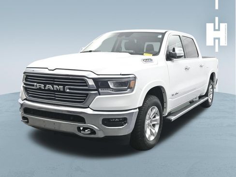 Used 2022 RAM 1500 Laramie AWD/4WD image 1