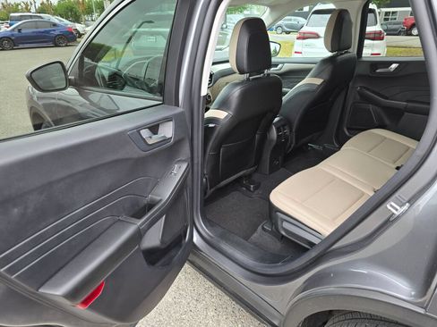 Used 2022 Ford Escape SEL AWD/4WD image 13