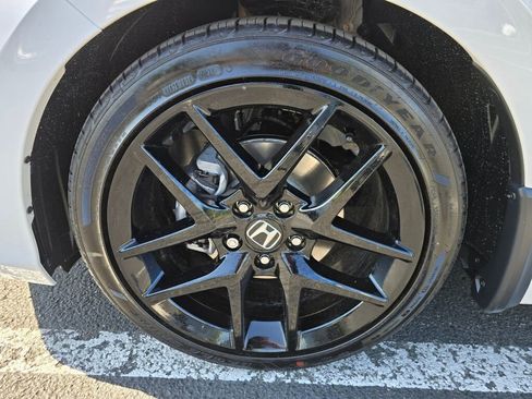 New 2025 Honda Civic Sport image 10