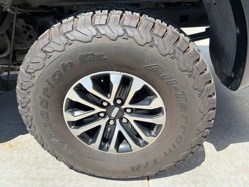 Used 2013 Ford F150 Raptor w/ Luxury Equipment Group AWD/4WD image 16