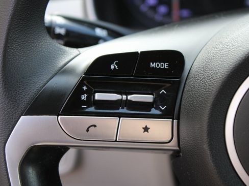 Used 2022 Hyundai Tucson SEL image 12