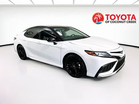 Used 2023 Toyota Camry XSE w/ Navigation Package image 1