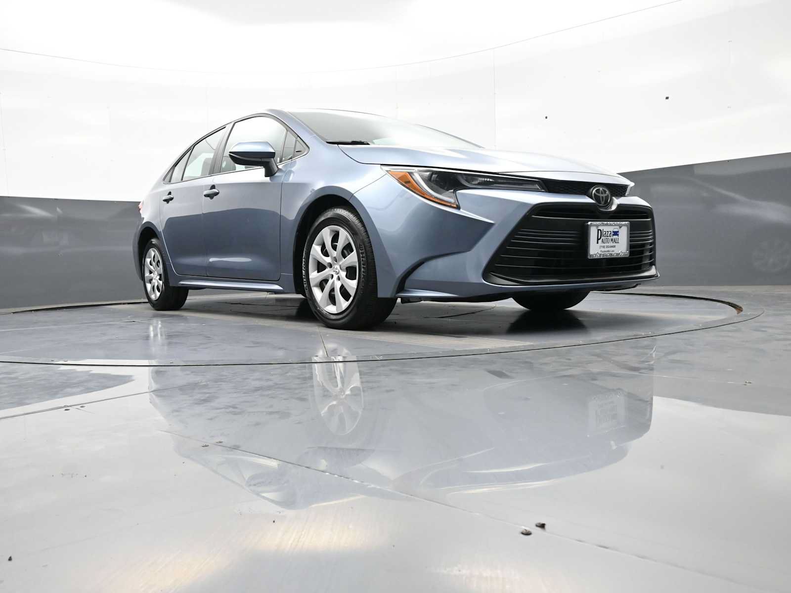 Used 2025 Toyota Corolla LE FWD image 26