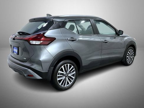 Certified 2024 Nissan Kicks SV image 7