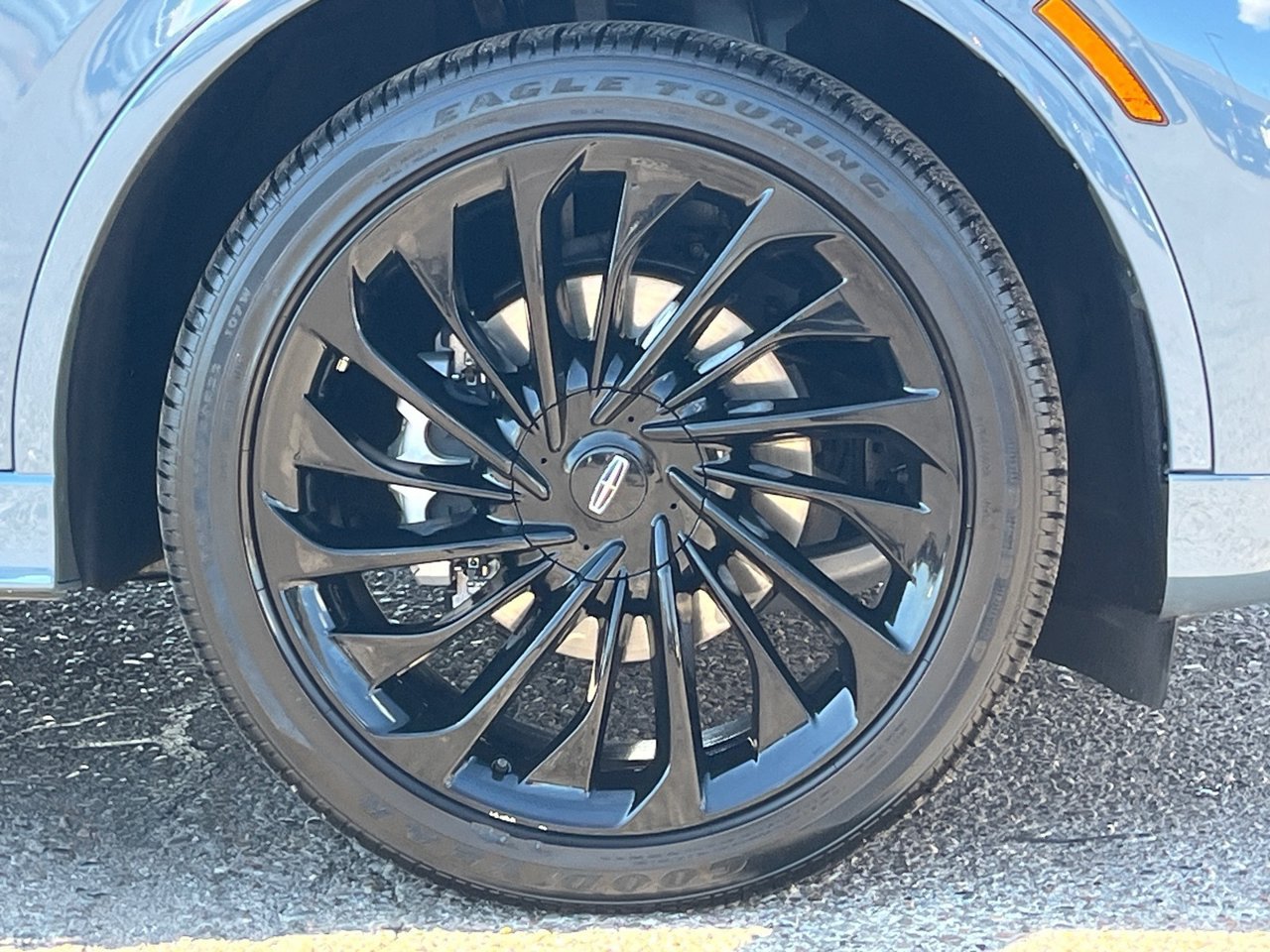 Used 2026 Lincoln Aviator Reserve w/ Luxury Package RWD image 8