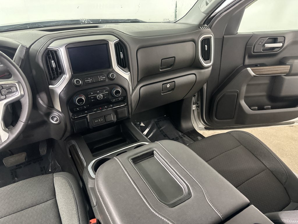 Used 2022 Chevrolet Silverado 1500 RST w/ Safety Package AWD/4WD image 21