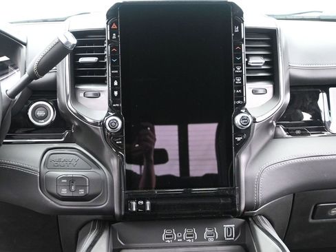 New 2026 RAM 2500 Limited AWD/4WD image 25