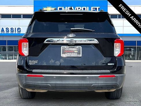 Used 2020 Ford Explorer XLT AWD/4WD image 4