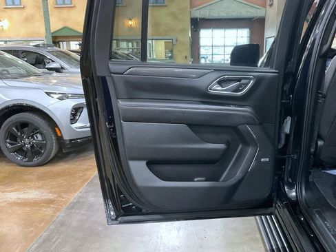 Certified 2023 GMC Yukon XL AT4 w/ AT4 Premium Package AWD/4WD image 14