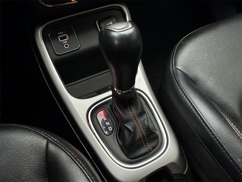 Used 2020 Jeep Compass Latitude w/ Popular Equipment Group image 19