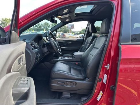 Used 2024 Honda Passport EX-L image 9