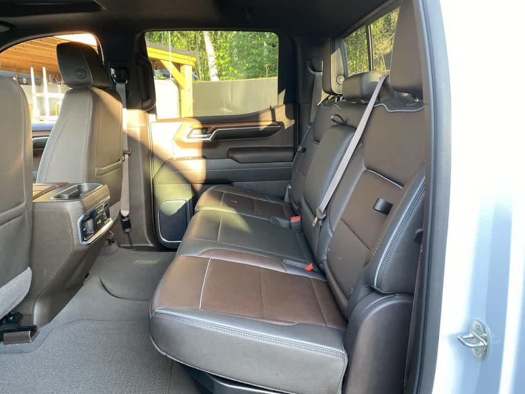Used 2022 GMC Sierra 1500 Denali w/ Denali Reserve Package AWD/4WD image 16