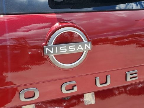 New 2026 Nissan Rogue SV image 5