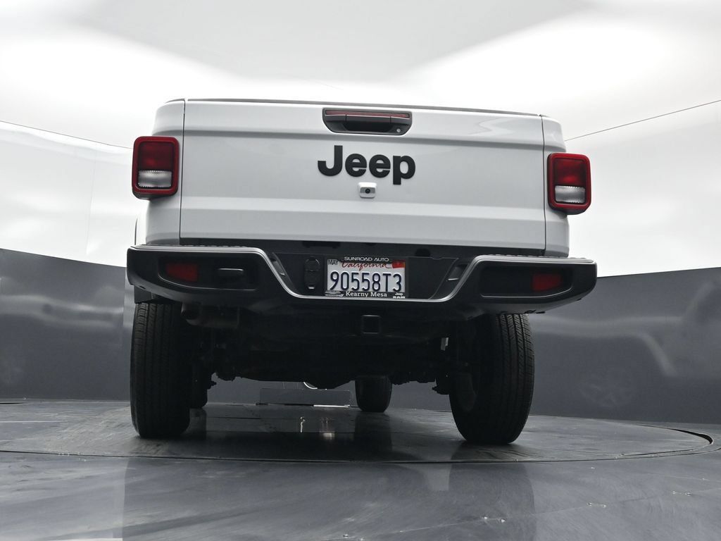 Used 2023 Jeep Gladiator Sport AWD/4WD image 43