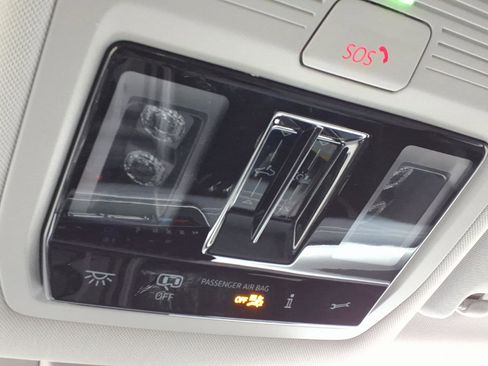 New 2026 Volkswagen Tiguan SE image 19