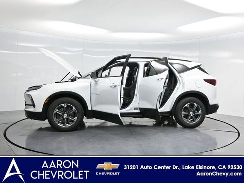 New 2025 Chevrolet Blazer LT w/ Convenience Package image 49
