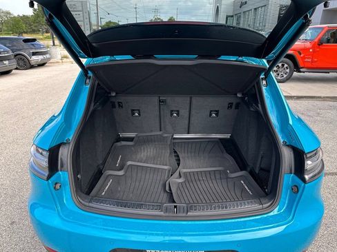 Used 2021 Porsche Macan AWD/4WD image 12