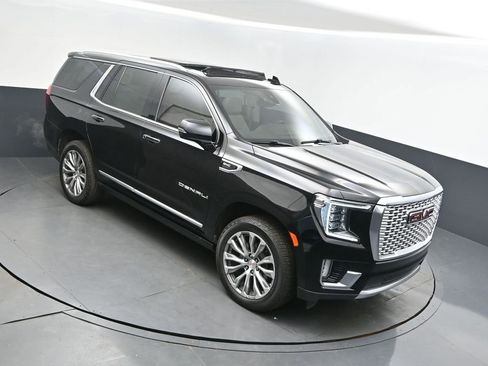 Used 2021 GMC Yukon Denali w/ Denali Premium Package image 42