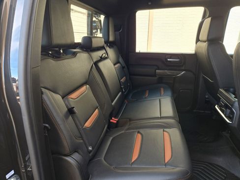 Used 2020 GMC Sierra 2500 AT4 w/ AT4 Premium Package image 29