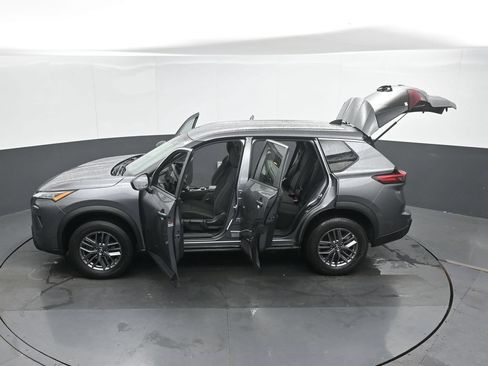 Used 2024 Nissan Rogue S AWD/4WD image 49