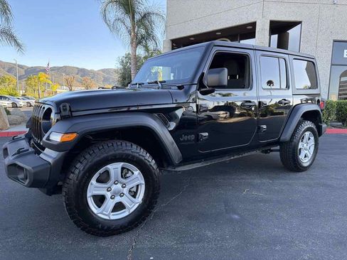 Used 2022 Jeep Wrangler Unlimited Sport AWD/4WD image 10