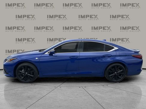 Used 2024 Lexus ES 350 F Sport w/ Accessory Package (Z2) image 2