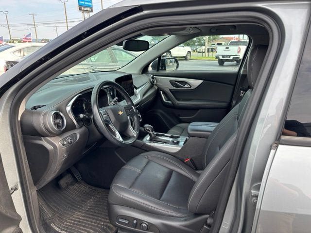 Used 2023 Chevrolet Blazer LT w/ Midnight/Sport Edition AWD/4WD image 5