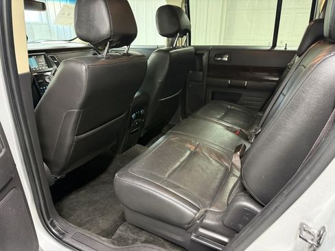 Used 2018 Ford Flex Limited image 21