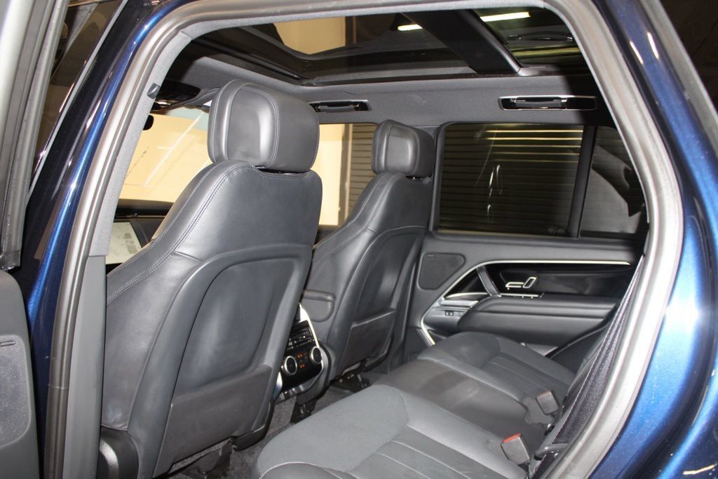 Certified 2023 Land Rover Range Rover SE AWD/4WD image 37