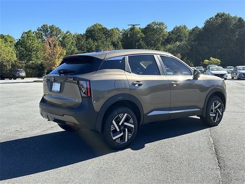 New 2026 Nissan Kicks SV image 15