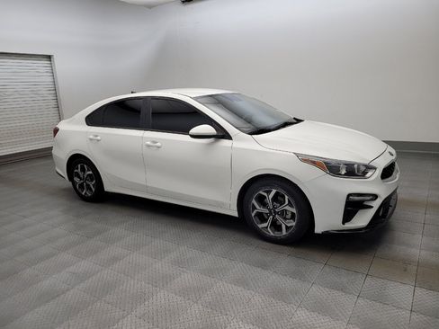 Used 2021 Kia Forte LXS FWD image 11