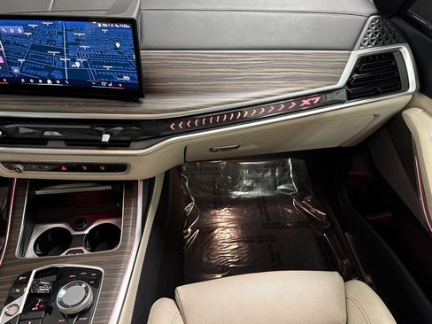 Certified 2024 BMW X7 xDrive40i w/ Executive Package image 30