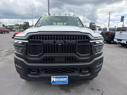 Used 2026 RAM 2500 Rebel AWD/4WD image 2