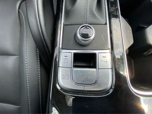 Used 2025 Kia Telluride S FWD image 31