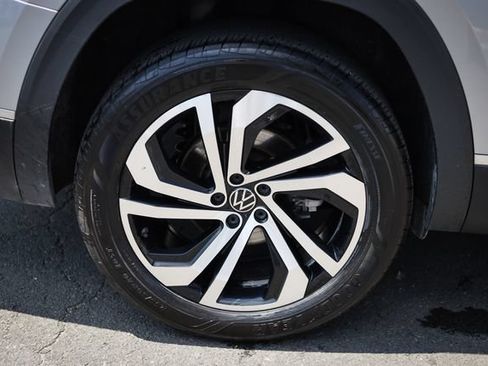 Used 2021 Volkswagen Atlas SEL Premium AWD/4WD image 22
