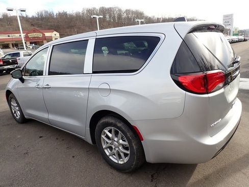 New 2026 Chrysler Voyager LX image 3