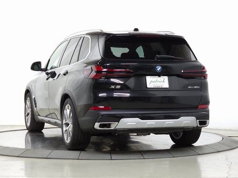 Used 2026 BMW X5 xDrive50e w/ Premium Package AWD/4WD image 5