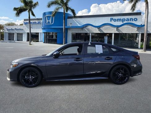 Certified 2025 Honda Civic Sport Touring image 4