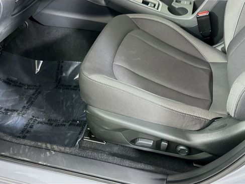 Certified 2025 Subaru Crosstrek 2.0i Premium image 26