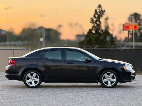 Used 2013 Dodge Avenger SE FWD image 6