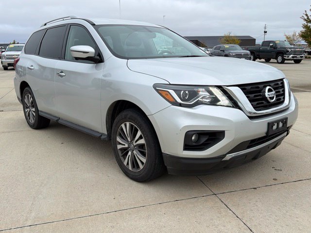 Used 2017 Nissan Pathfinder SL AWD/4WD image 4