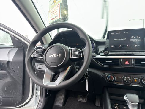 Used 2023 Kia Forte LXS image 20