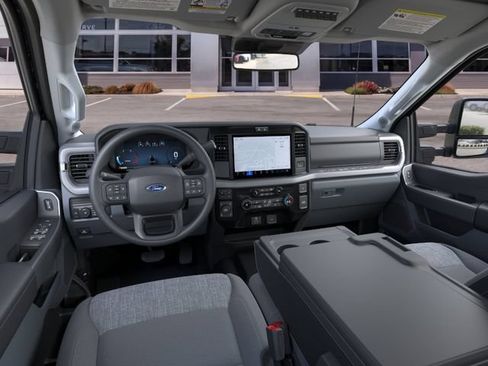 New 2026 Ford F350 XLT w/ XLT Premium Package AWD/4WD image 9
