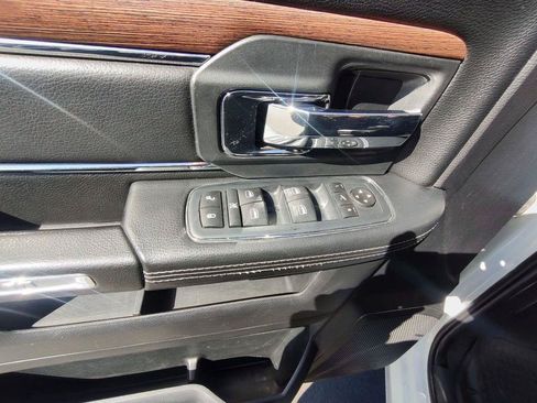 Used 2016 RAM 2500 Laramie AWD/4WD image 12